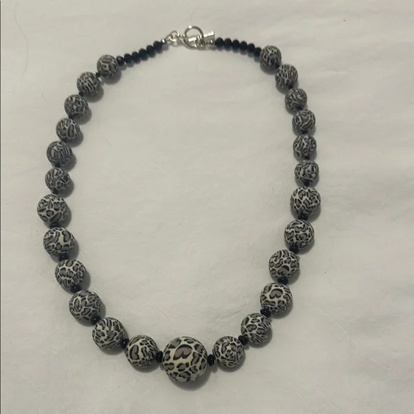Leopard Print Beaded Necklace - Picture 1 of 3